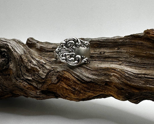 Avalon (1901) - Vintage Spoon Ring