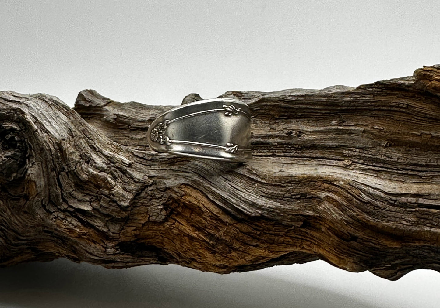 De Sancy/Roseland (1915) - Vintage Spoon Ring