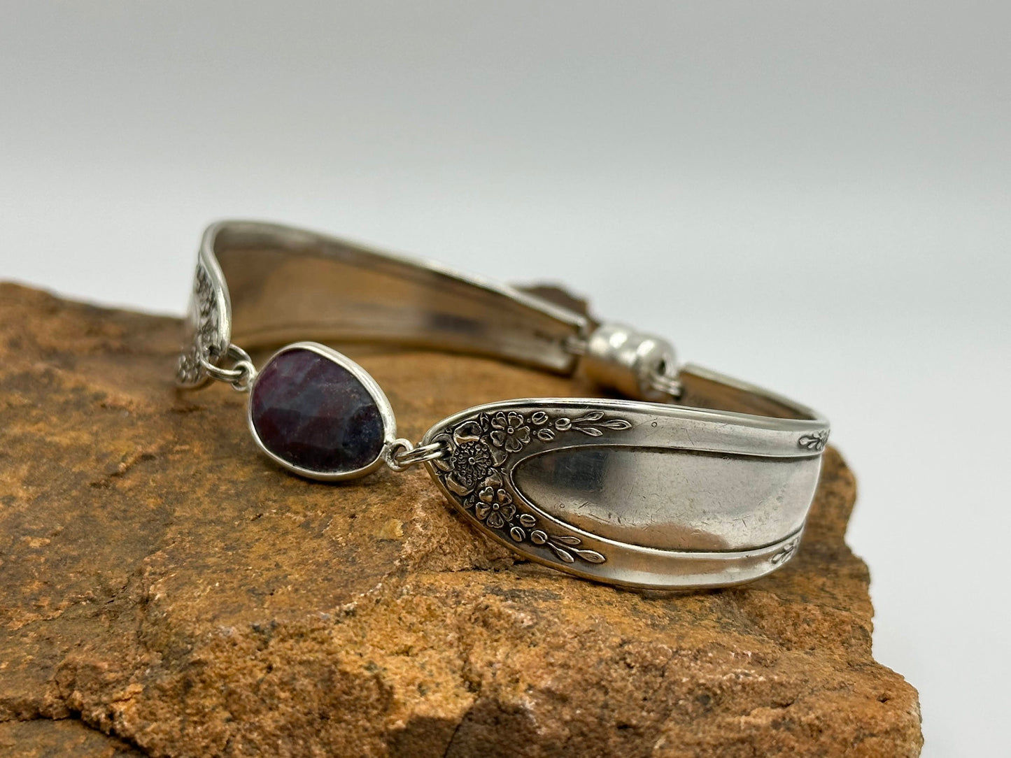 Modjeskal/Bedford (1916) - Vintage Spoon Bracelet with Strong Magnetic Clasp and Gemstone Connector