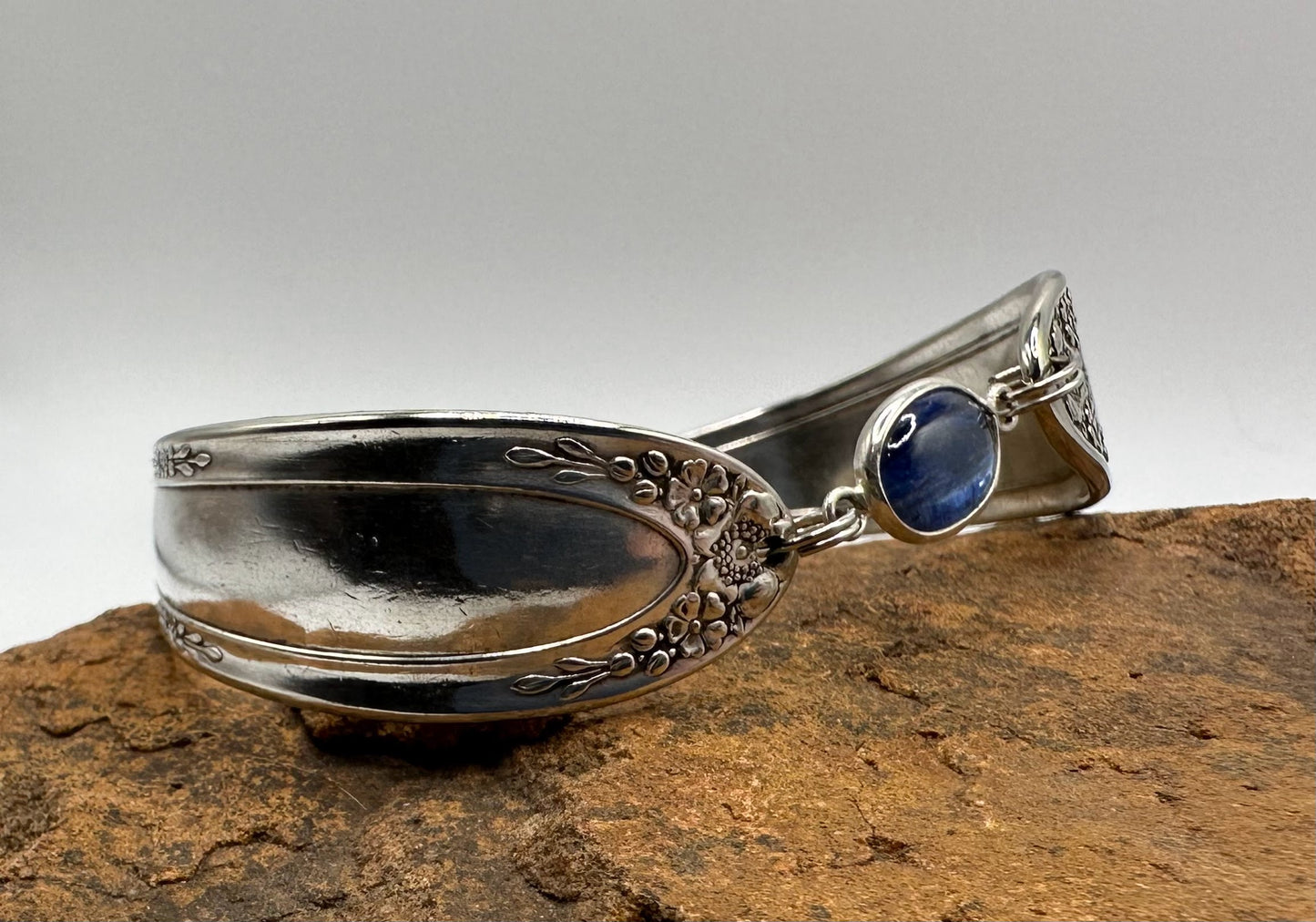 Modjeskal/Bedford (1916) - Vintage Spoon Bracelet with Strong Magnetic Clasp and Gemstone Connector