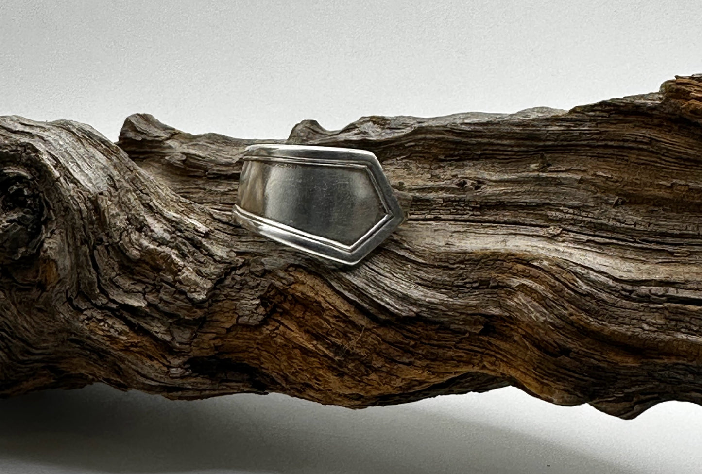 La Touraine (1920) - Vintage Spoon Ring